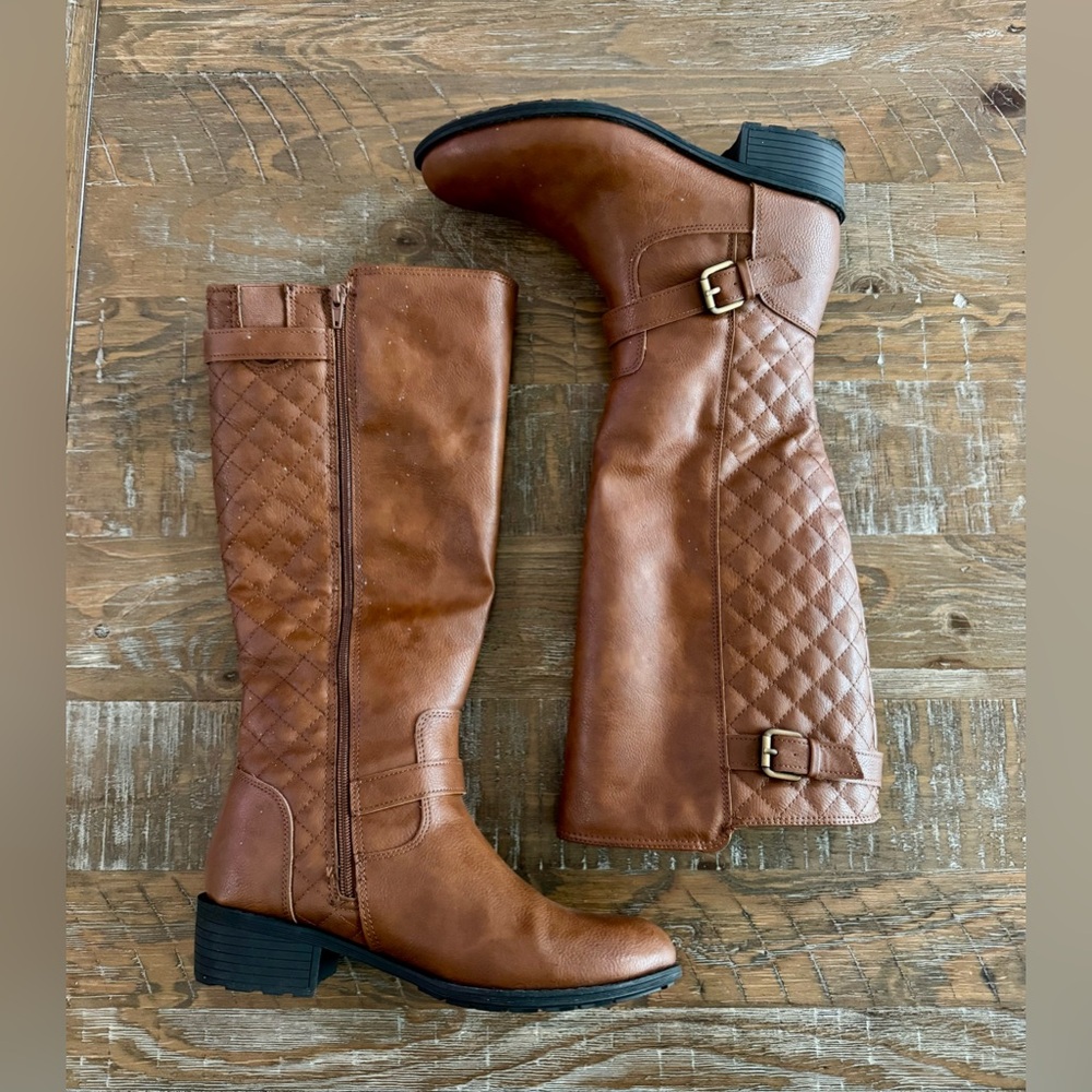 St. John’s Bay Brown Quilted Knee-High Boots, Size 10